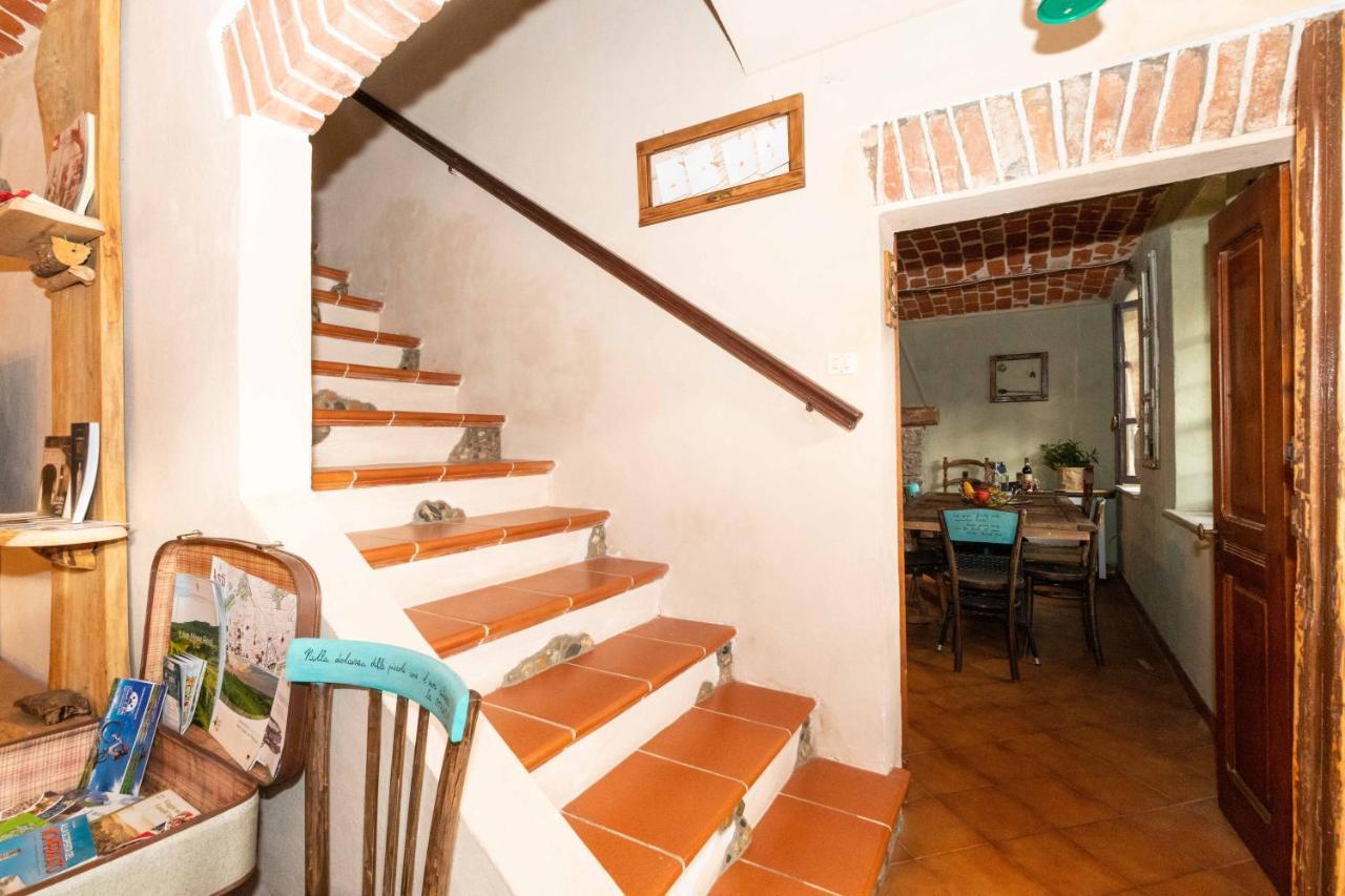 فيلا Casa Delle Foglie Sussurranti آستي المظهر الخارجي الصورة