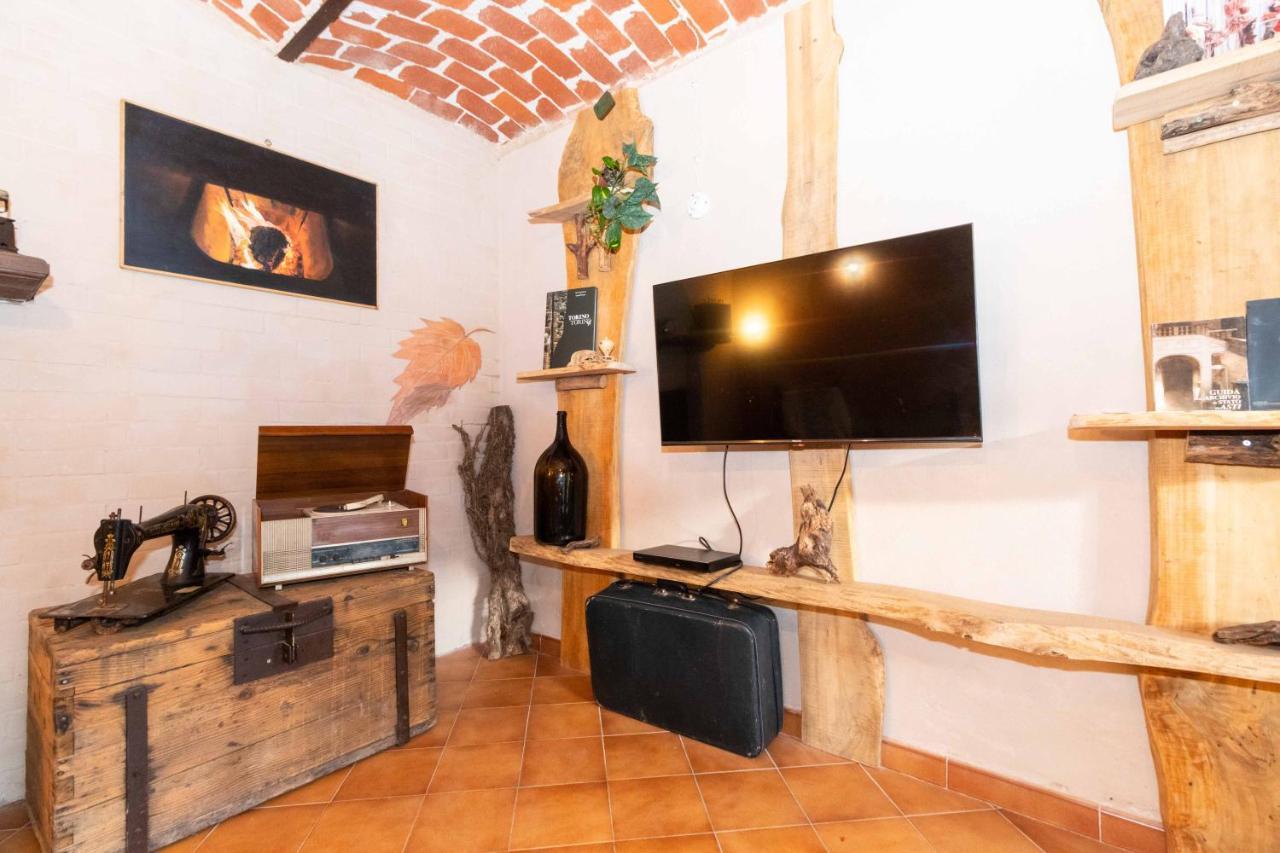 فيلا Casa Delle Foglie Sussurranti آستي المظهر الخارجي الصورة