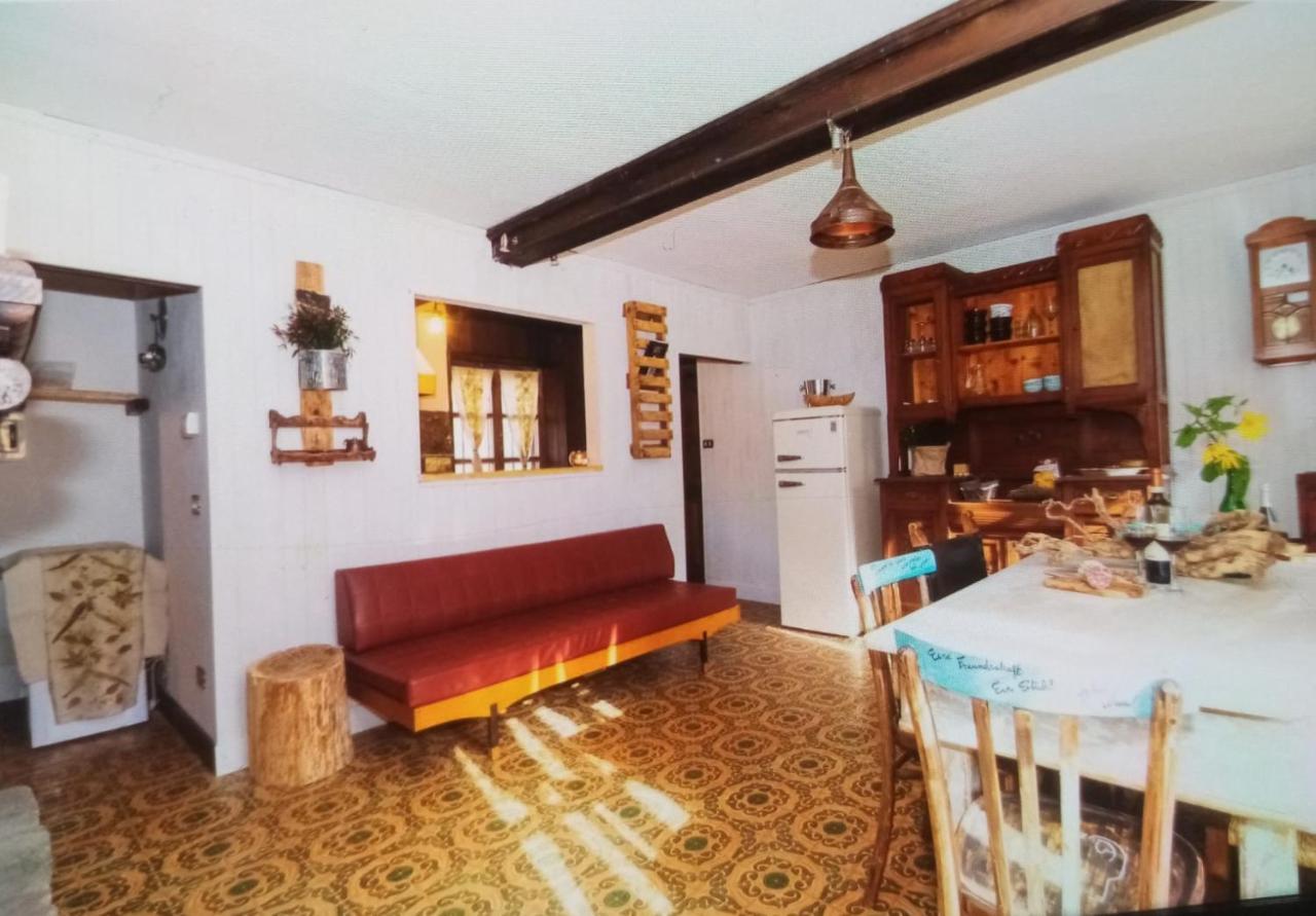 فيلا Casa Delle Foglie Sussurranti آستي المظهر الخارجي الصورة