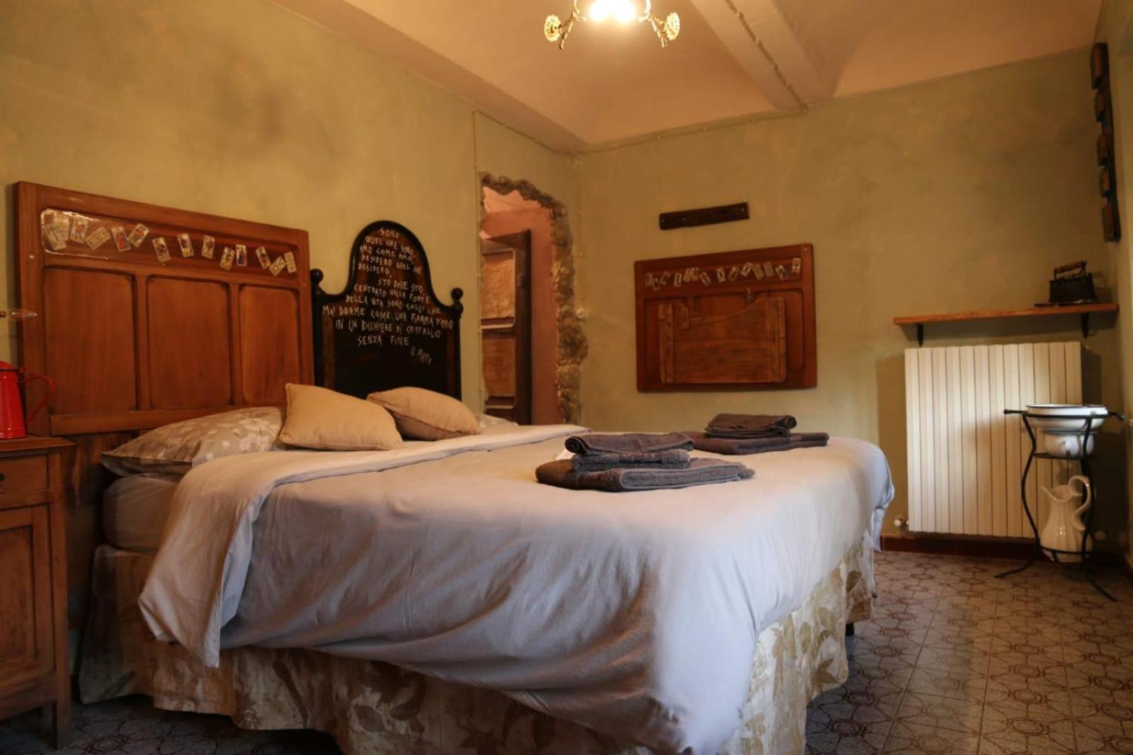 فيلا Casa Delle Foglie Sussurranti آستي المظهر الخارجي الصورة